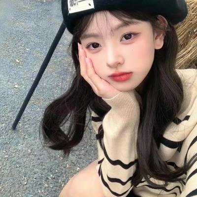 地铁女孩